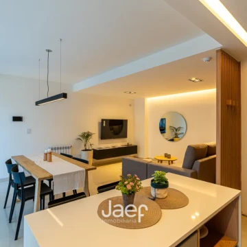 Casa con quincho y parrillero en condominio