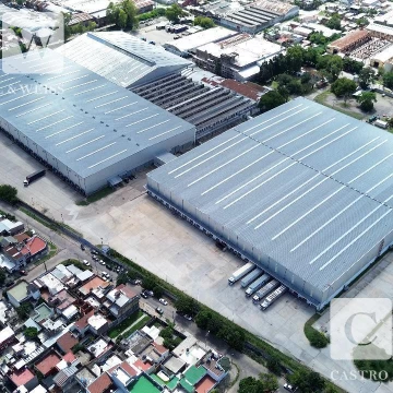 Excelente centro de distribución AAA ubicado estratégicamente en la Tablada,