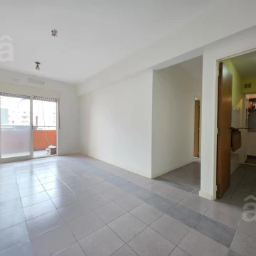 Departamento en Villa Ballester - Tres Ambientes c/ Cochera - Zona Centro - Mejor Cuadra d Ballester