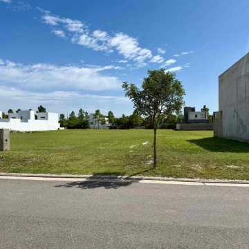 VENTA LOTE SAN GUILLERMO ZONA SUR 607 M2