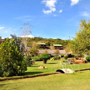 VENTA COMPLEJO DE CABAÑAS EN VILLA CARLOS PAZ
