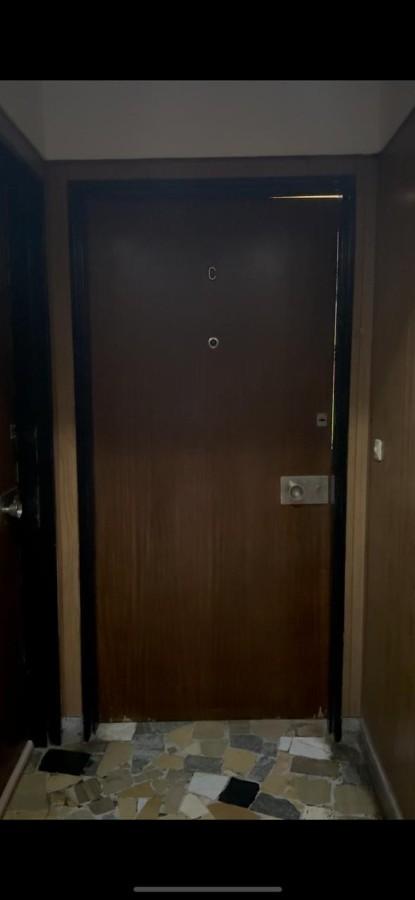 Puerta Ingreso al Departamento