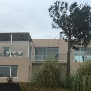 Casa Alq. Temporario en COSTA ESMERALDA - Maritimo 2-