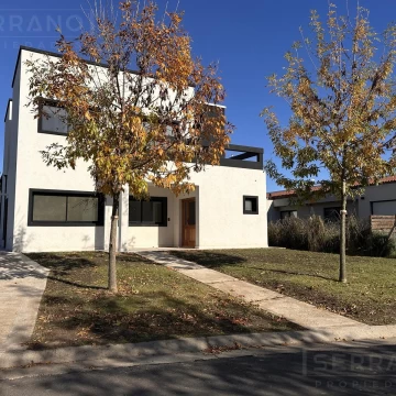 Venta Casa 6 ambientes a estrenar en San Pablo Pilar