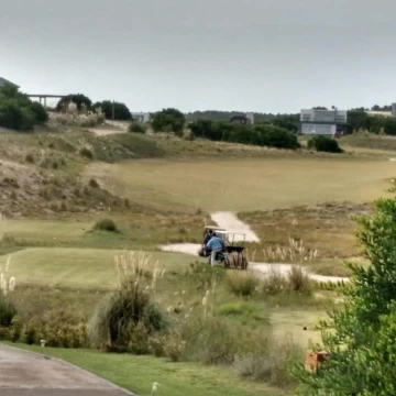 Casa Alq. Temporario en Costa Esmeralda - GOLF 1