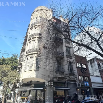 Dpto. Edificio Patrimonio Histórico-140m2-muy luminoso-2 piso