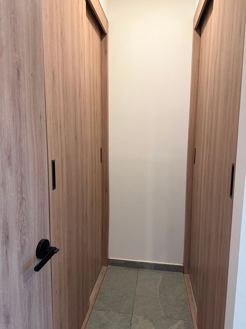 closet2.jpeg