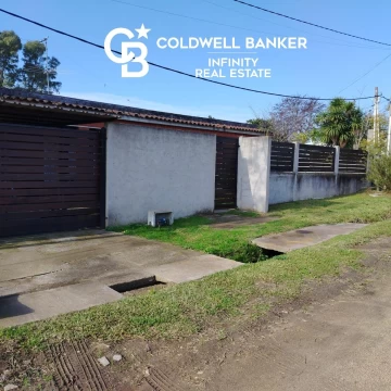 Vendo Casa de 3 dormitorios mas apartamento en Los Aromos
