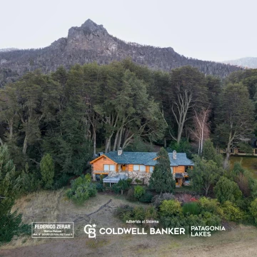 Residencia de categoría sobre el golf en Arelauquen Golf Bariloche