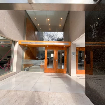 Oficina en alquiler. Zona Tribunales. La Plata