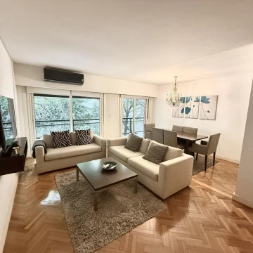 Departamento de 4 ambientes refaccionado a nuevo en Recoleta