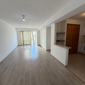 Departamento Con Excelente Luz Natural Y Balcón En Venta – Residencial La Cima.