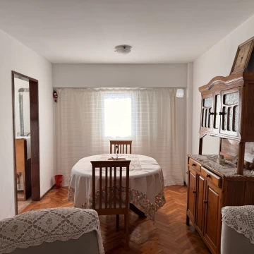 Departamento en Alquiler Pellegrini 1300 2 Dormitorios 