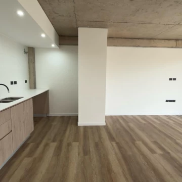 Departamento 1 dormitorio con cochera en barrio cerrado en alquiler en manuel b gonnet - la plata