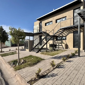 Departamento a estrenar en barrio privado Las Tacas | 2 dormitorios, cochera y amenities, Maipu