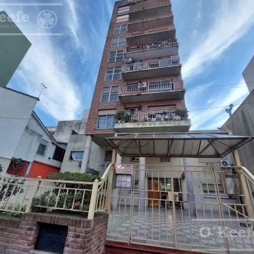 DEPARTAMENTO EN ALQUILER 2 AMB. C COCHERA  EN QUILMES CENTRO !!