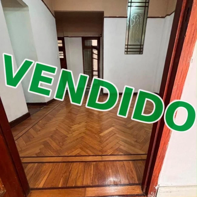 Venta Departamento de 3 ambientes al frente, con 50 m² bien distribuidos, San Telmo.