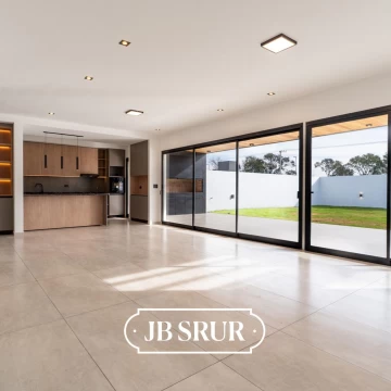 Casa en venta a estrenar de 3 dormitorios en Distrito Sur