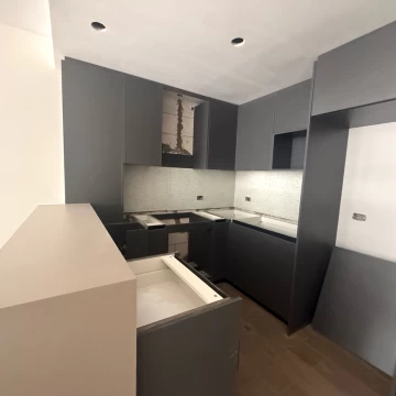 VENTA 2 AMBIENTES CON COCHERA A ESTRENAR