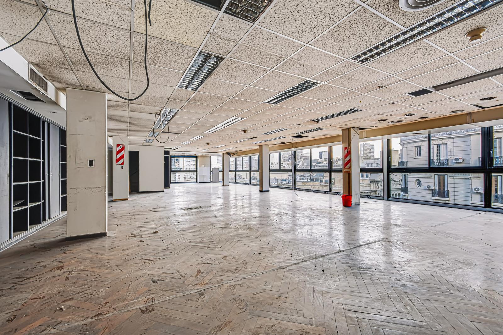 Oficina de 275 m² en Retiro, foto 3