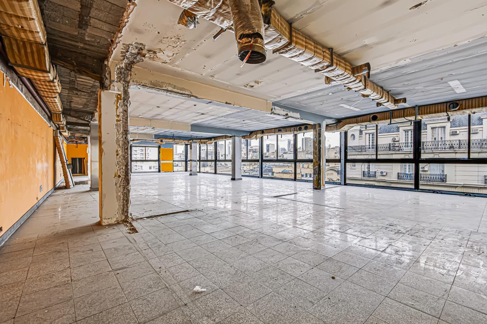 Oficina de 275 m² en Retiro, foto 3