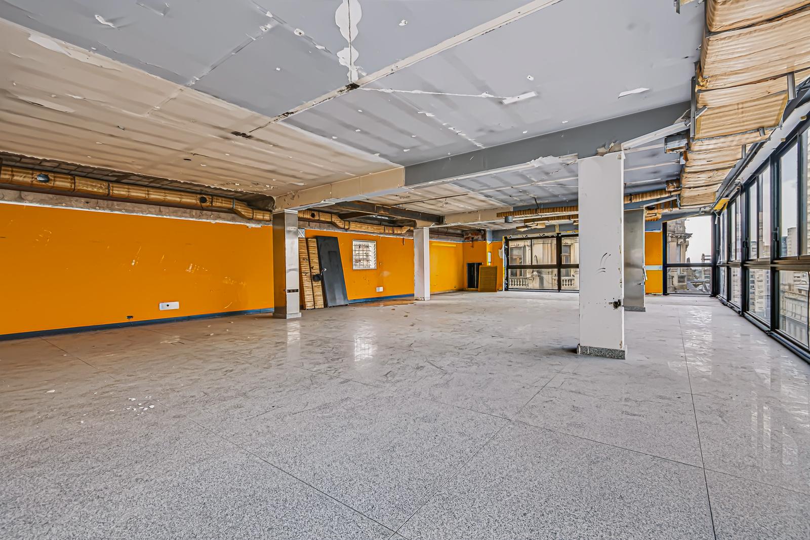 Oficina de 275 m² en Retiro, foto 4