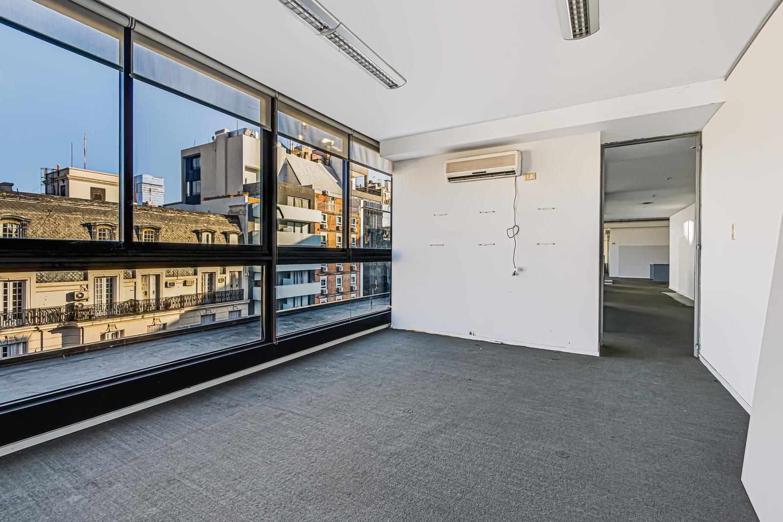 Oficina de 230 m² en Retiro, foto 2
