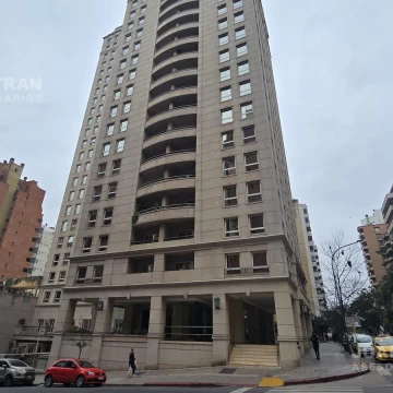 Departamento de CATEGORÍA en alquiler - Torre Elysee - 2 dormitorios   cochera