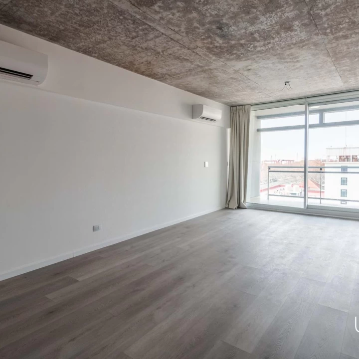 Loft en alquiler tradicional u oficina con vista al rio. Distrito Quartier, Retiro.