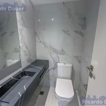 1784651000.jpg