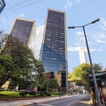 OFICINA en ALQUILER en CATALINAS-ALEM PLAZA-PISO ALTO-COCHERAS FIJAS
