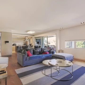 Piso Completo en Alquiler Amoblado - 3 Dormitorios en Suite - 212 m² - Plaza Arenales - Villa Devoto