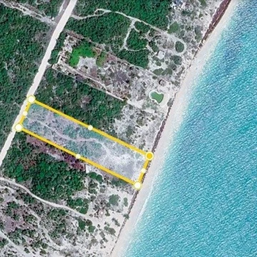 LOTE FRENTE AL MAR EN ISLA BLANCA
