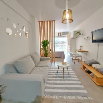 MONOAMBIENTE EN ALQUILER AMOBLADO, DEPTO CON BALCÓN, LAUNDRY, SUM, PILETA SUPER LUMINOSO COLEGIALES