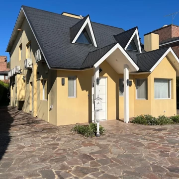 Casa en Venta Country Banco Provincia