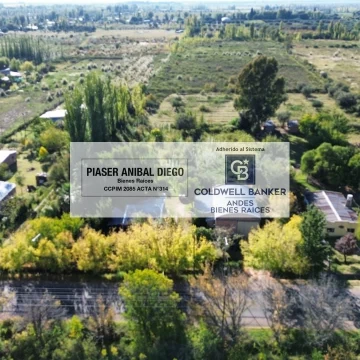 Casa con galpón y gran terreno