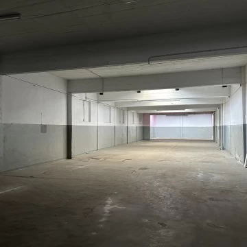 Depósito de 610 m2 en Alquiler en Ituzaingó