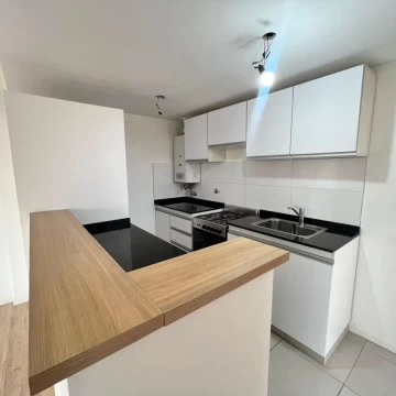 Alquiler Departamento Rosario 1 dormitorio más comodín Pichincha Balcón Frente Gas