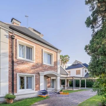 Casa en venta en Banco Provincia, Francisco Alvarez, Moreno