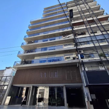 Mendoza 850 00 01 - VENTA Oficina Comercial
