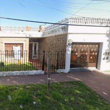 CASA EN ALUILER