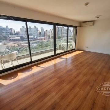 Venta apartamento 3 dormitorios, Villa Biarritz, Montevideo.