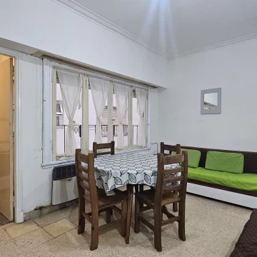 Alquiler 24 meses - Departamento dos ambientes interno - Av Colon 2164