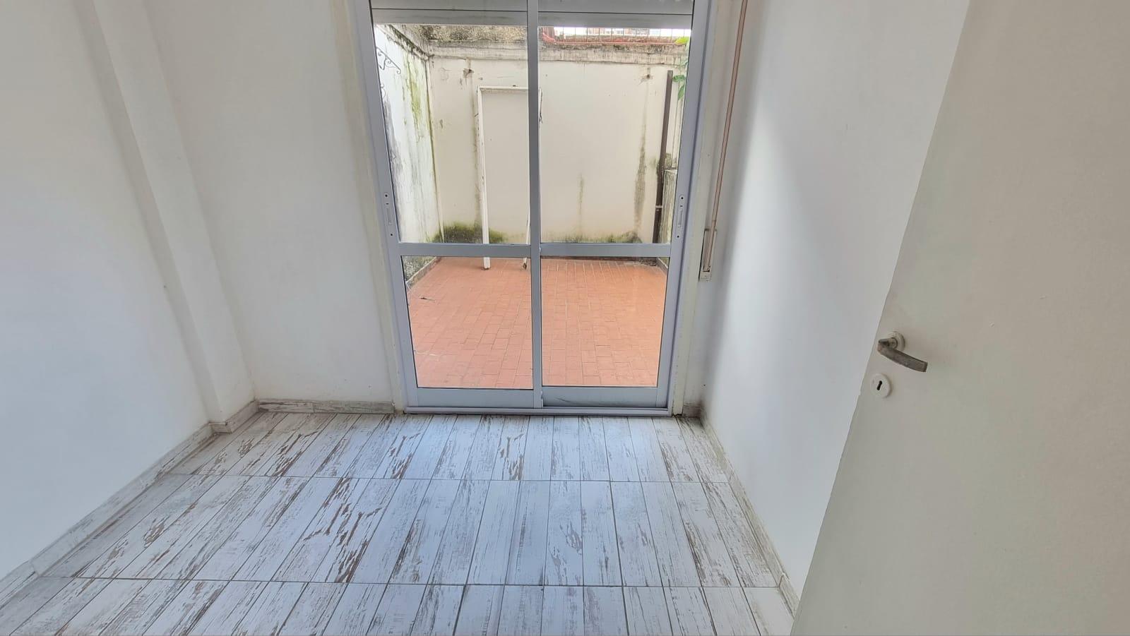 dorm.  salida patio