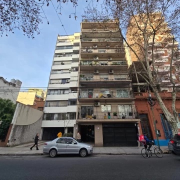 Departamento 2 ambientes contrafrente en Palermo · a 200 m del subte D