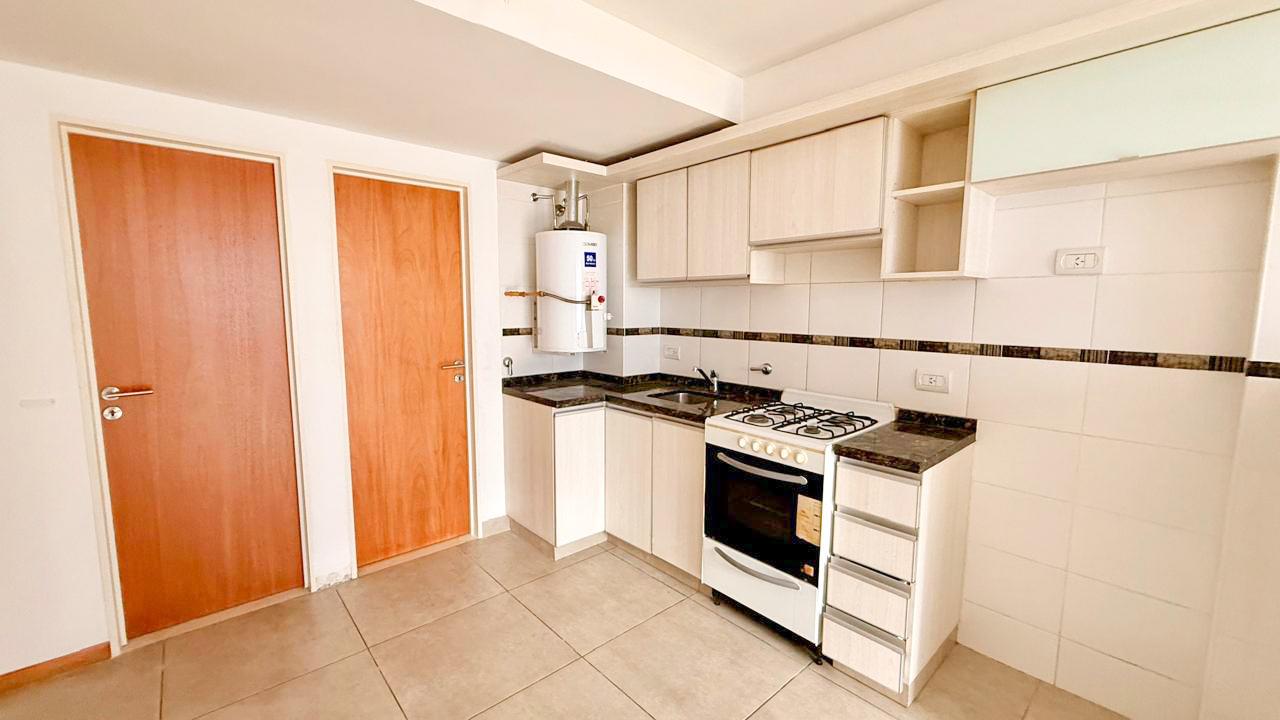 Monoambiente en venta - Corrientes y Av Pellegrini