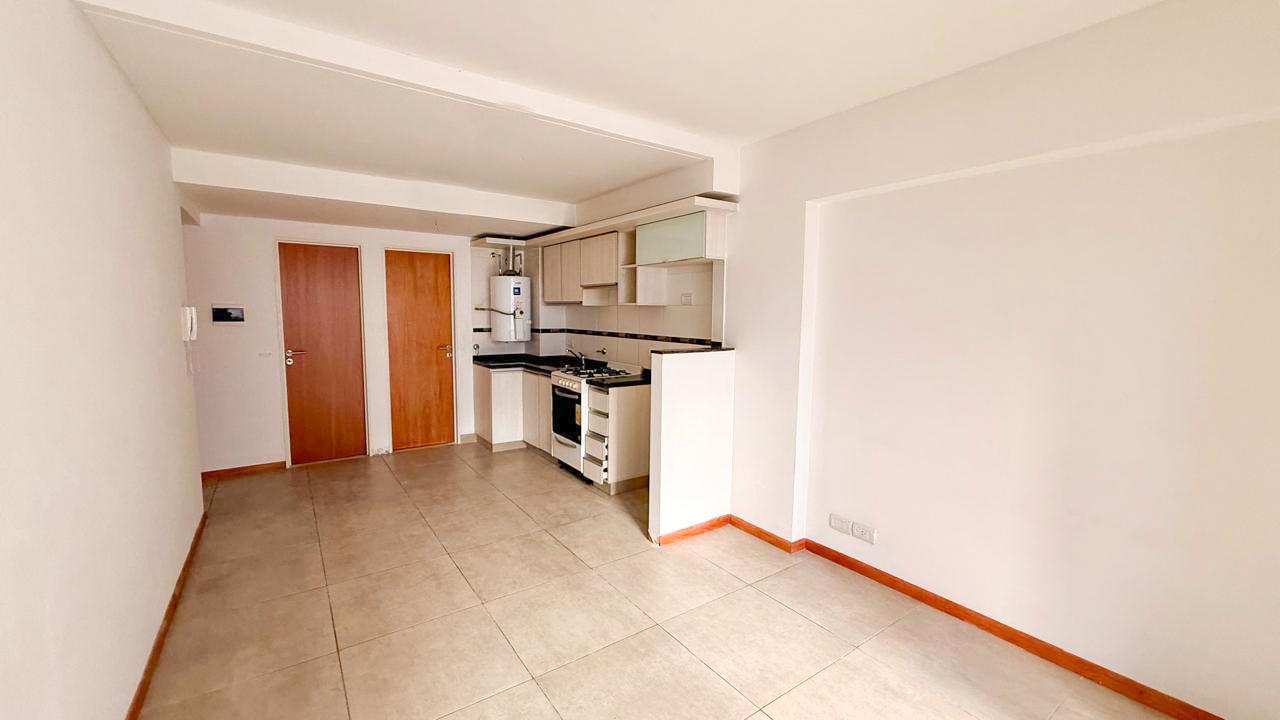 Monoambiente en venta - Corrientes y Av Pellegrini