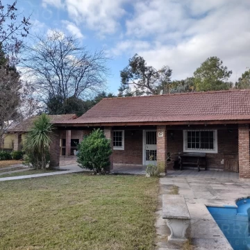 Venta Casa, 3 Ambientes, Pileta, lote 730 m2, Parque Sakura, Exaltación de la Cruz, Apta Crédito