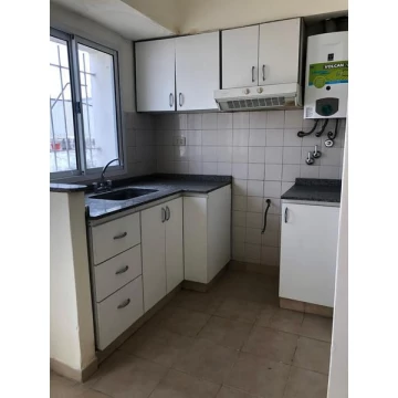 Gral López 1021 Piso 1 Dto  C SAN LORENZO