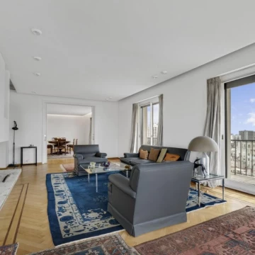 Piso en venta en Recoleta Amplia recepción Toilette 4 dormitorios 2 baños balcón 2 cocheras